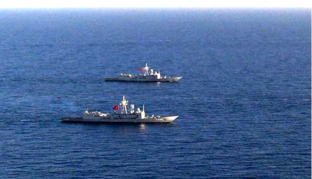 ΤΟΥΡΚΙΚΕΣ ΦΡΕΓΑΤΕΣ «ΕΚΠΑΙΔΕΥΟΝΤΑΙ» ΕΞΩ ΑΠΟ ΤΗΝ ΛΙΒΥΗ ΜΑΖΙ ΜΕ…ΙΤΑΛΟΥΣ