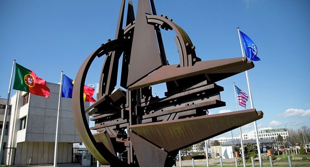 Έλληνες vs NATO: Γιατί αποδίδουν αρνητικό πρόσημο στην Βορειοατλαντική Συμμαχία