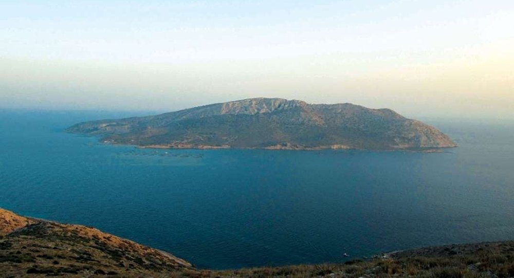 Μεταναστευτικό: Το «εξωτικό» νησί που προτείνεται για τη δημιουργία κλειστής δομής