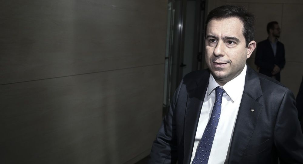 Μηταράκης: Παγώνουν οι επιτάξεις στα νησιά μέχρι την Παρασκευή
