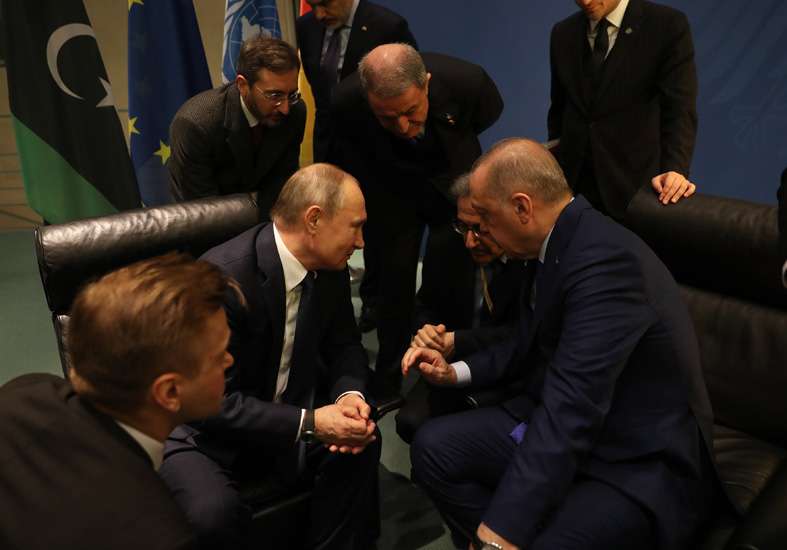 Ο Ερντογάν περίμενε “εξάρες” και του ήρθαν “ντόρτια”! Τα σπάει με Πούτιν