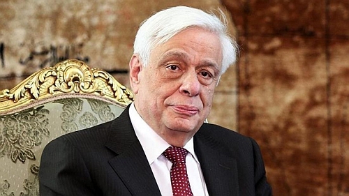 Ὁ Πρόεδρος τῆς Δημοκρατίας ὡς «Αἰσχίνης»
