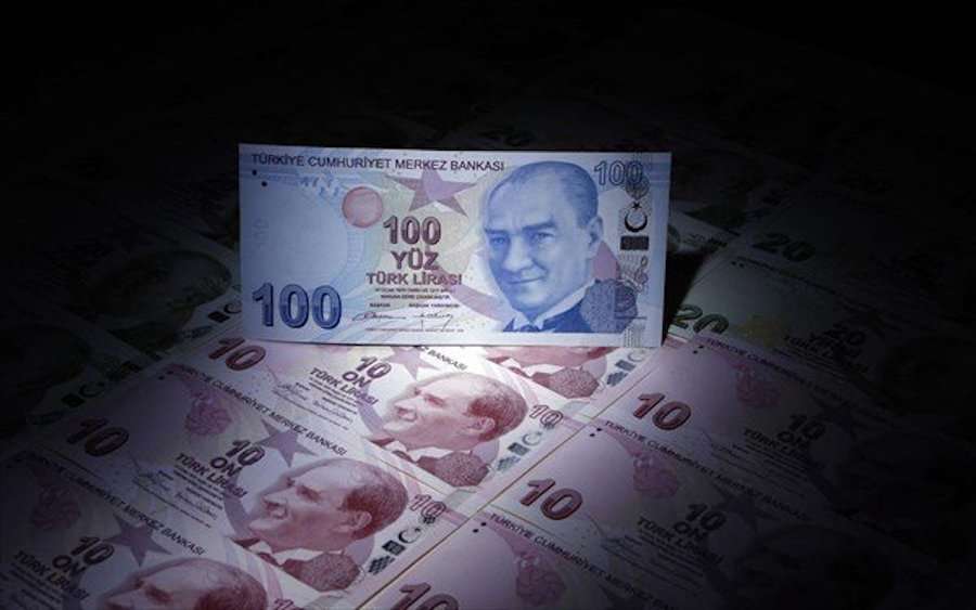 Η τουρκική λίρα στο χαμηλότερο επίπεδο έναντι του δολαρίου από τον περασμένο Μάϊο