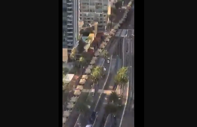 Ορδές τεθωρακισμένων εισέβαλαν στο San Diego,στην Καλιφόρνια. Ο Τραμπ στοχεύει το λαό του….ΒΙΝΤΕΟ