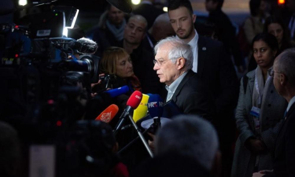 Περίεργη δήλωση από τον Ευρωπαίο Επίτροπο εξωτερικής πολιτικής: ”Ελπίζουμε να μην στείλουμε στρατό στον Έβρο”