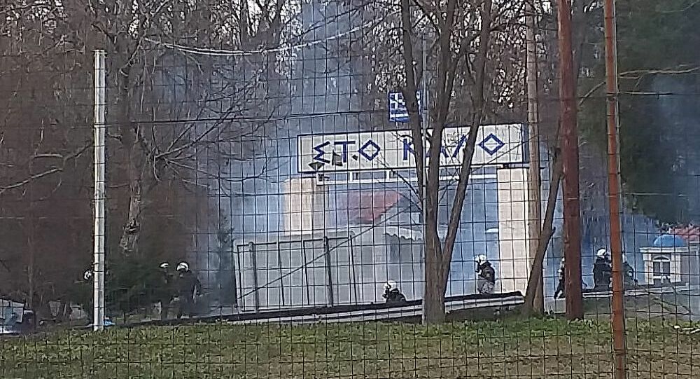 Προειδοποιητικές βολές στα σύνορα στον Έβρο: Εστίες φωτιάς κοντά στον φράκτη – Βίντεο