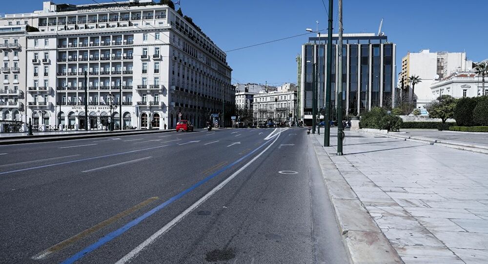 Τι σημαίνει γενική απαγόρευση κυκλοφορίας – Ο νομικός Κ. Διάλλας απαντά στο Sputnik