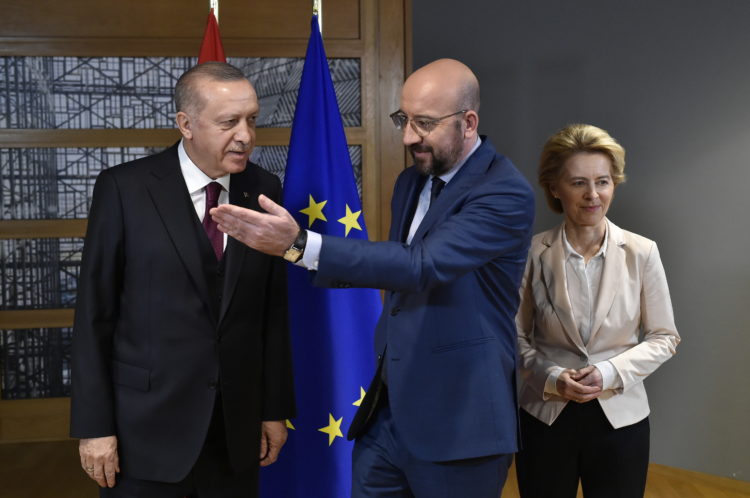 Κύπρος: Σενάρια τρόμου για μαζικές ροές, διοχέτευση από Τουρκία μέσω κατεχομένων και θαλάσσης μεταναστών στις ελεύθερες περιοχές