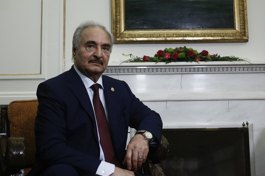 Στήριξη Χάφταρ στην Ελλάδα: Ανόητος Σουλτάνος του νεοθωμανισμού ο Ερντογάν