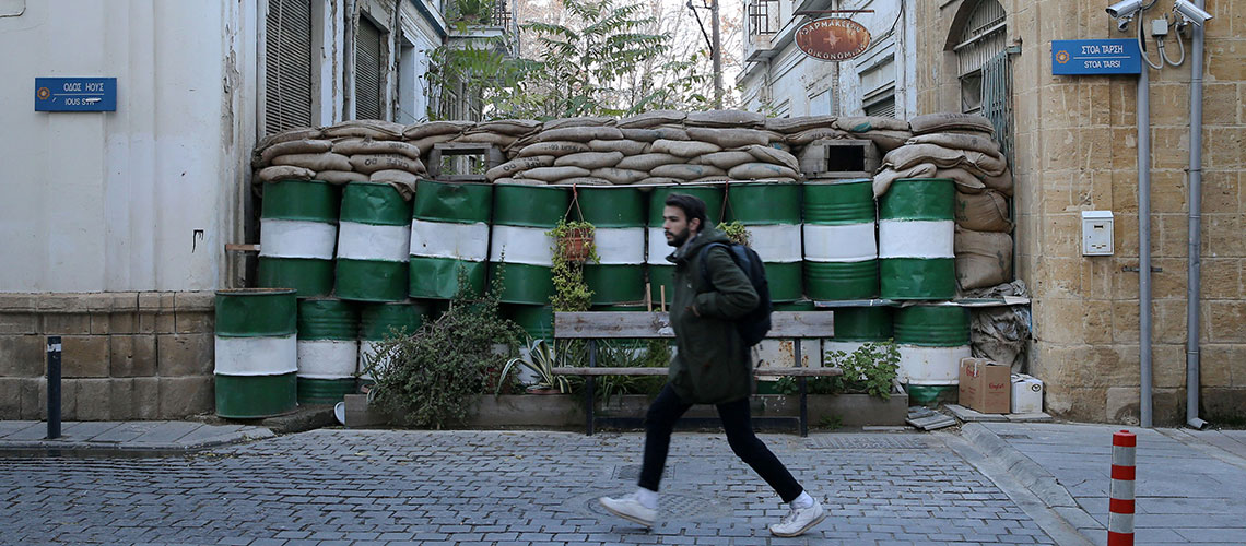 ΣΕΝΕΡ ΛΕΒΕΝΤ : Πώς άντεξες 29 χρόνια;