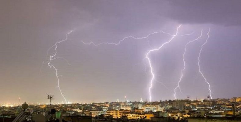 Είναι δυνατόν; Σε λίγες μέρες ξεσπά καταιγίδα και ΔΕΝ θα τελειώσει σύντομα…