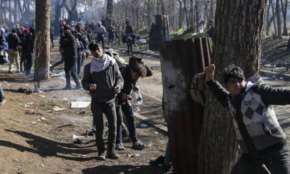 Σχέδιο εσωτερικής αποσταθεροποίησης – Πακιστανοί Ελλάδας: ”Να ανοίξουν τα σύνορα στους μετανάστες”! – Βίντεο-ντοκουμέντο