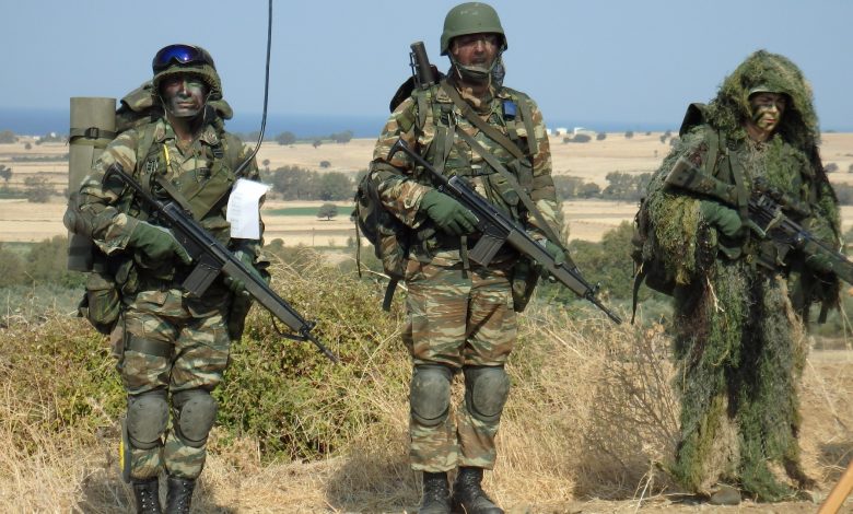 Νέο τυφέκιο και πιστόλι εξετάζει το ΓΕΣ εδώ και 6 μήνες
