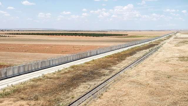Τουρκία, κορονοιός και παράνομη μετανάστευση.