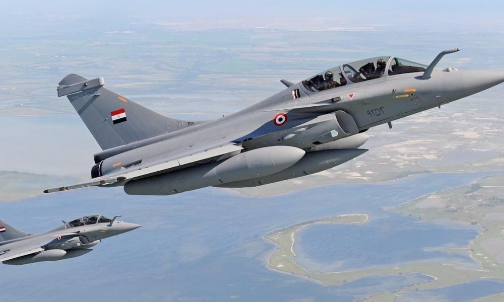 Έρχεται ”καταιγίδα”: Η Αίγυπτος μετακίνησε δύο μοίρες αεροσκαφών στα σύνορα με Λιβύη – Γενική επίθεση διέταξε ο Χαφτάρ
