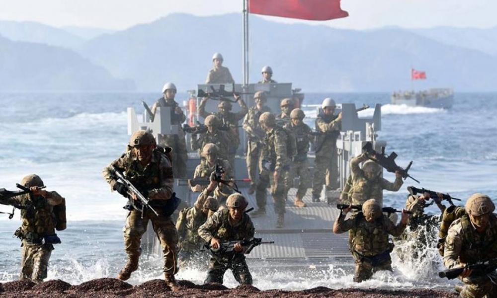 Κομάντος SAT-SAS “σημαδεύουν” λιμάνια του Αιγαίου – Σε ετοιμότητα το αιγυπτιακό ΠΝ στην Α. Μεσόγειο
