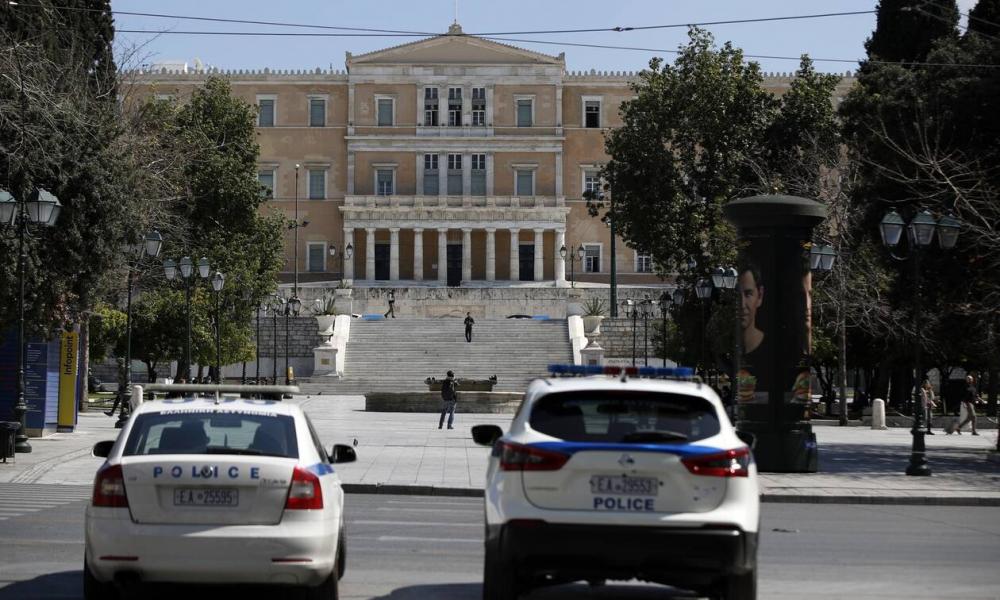 Τα τελευταία σενάρια για άρση των μέτρων: Πότε θα ανεβάσουν ρολά τα μαγαζιά – Πως θα γίνει η επιστροφή στη ”νέα κανονικότητα”