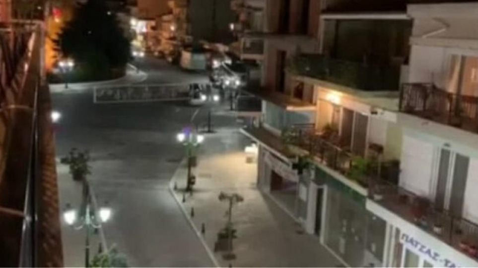 Μετέτρεψαν σε… εκκλησία ολόκληρη γειτονιά στη Θεσσαλονίκη