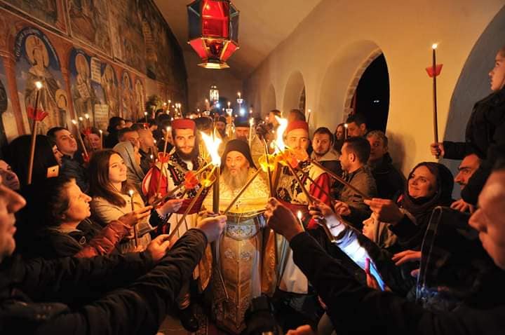 Ο.Υ.Π. Είμασταν και εκεί . Τα ¨ΣΚΟΠΙΑ¨ που γίνονται Ελλάδα , γιόρτασαν κανονικά την Ανάστασή Του