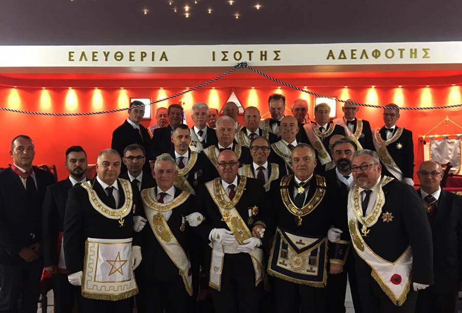 Ο.Υ.Α Συνεδριάζουν κανονικά στις μασονικές στοές στη Λέσχη Μπίλντερμπεργκ και στους Ροταρινούς ομίλους ;