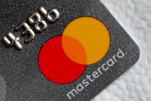 Η Mastercard δεν θα στείλει το προσωπικό της πίσω στα γραφεία χωρίς εμβόλιο κοροναϊού