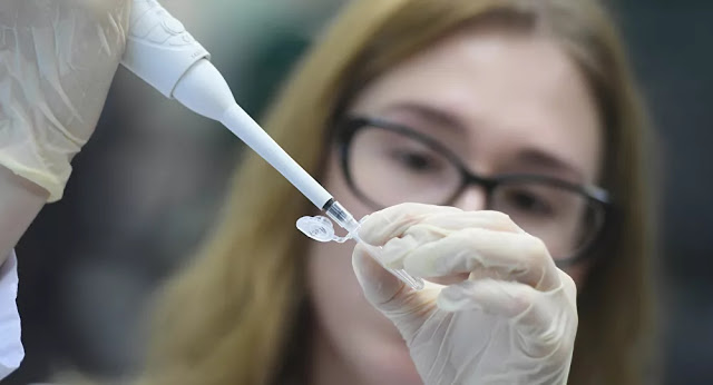 Πόλεμος χαρακωμάτων για το εμβόλιο του κορονοϊού: Η Sanofi απειλεί να το διαθέσει πρώτα στις ΗΠΑ
