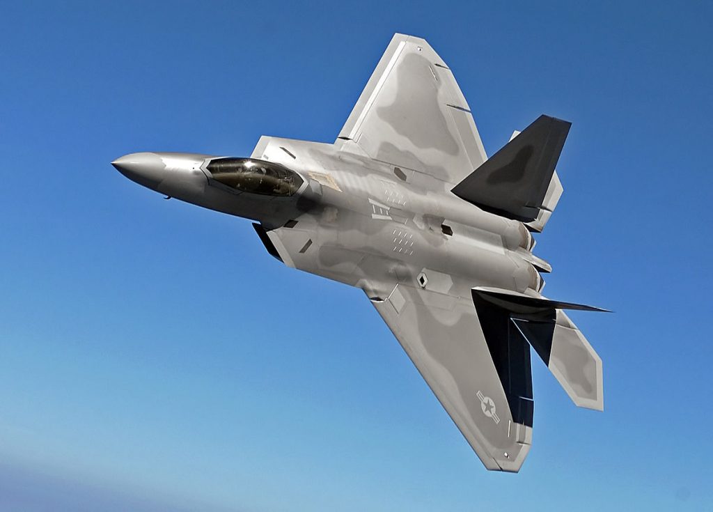 Πτώση ενός μαχητικού F-22 στις Η.Π.Α. (ΒΙΝΤΕΟ)