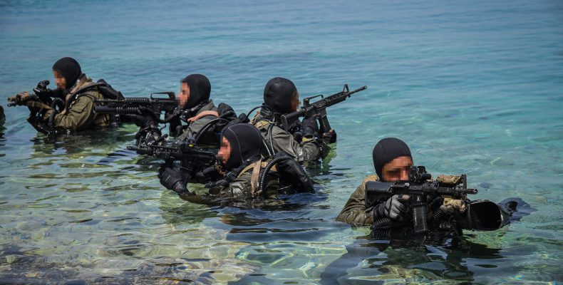 Πολεμικό Ναυτικό: Ο κορονοϊός φοβάται τους βατράχους… (pics/vid.)