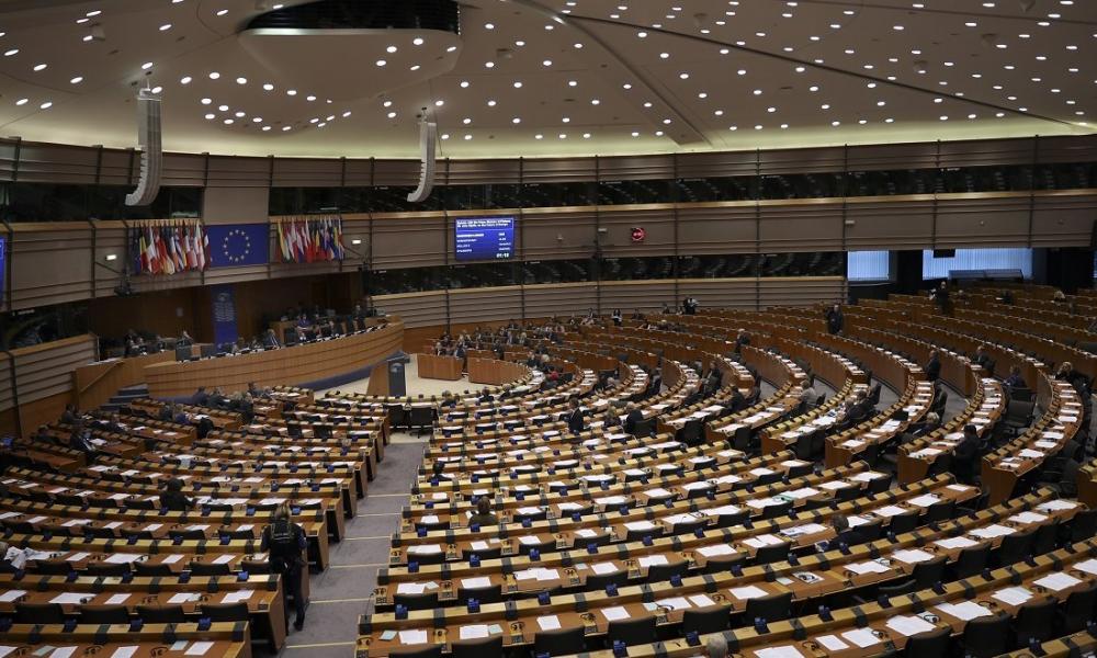 Εκατό ευρωβουλευτές κατηγορούν την Ελλάδα για τον Έβρο – Τάσσονται στο πλευρό της Τουρκίας!