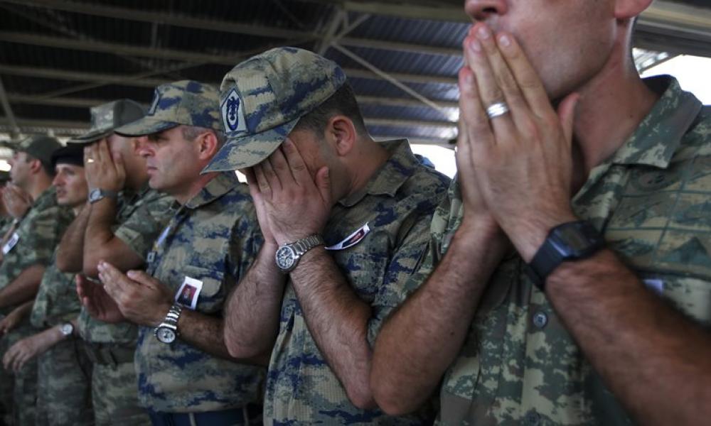 Τούρκος στρατηγός πλάκωσε στις σφαλιάρες υφιστάμενό του στη Συρία