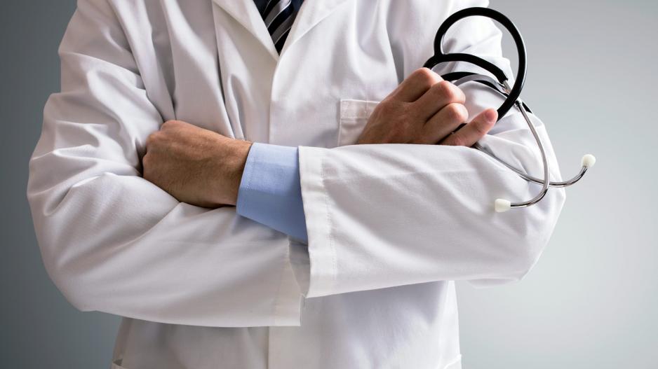 Παρέμβαση ιατρών για το άνοιγμα και τη λειτουργία των Ιερών Ναών