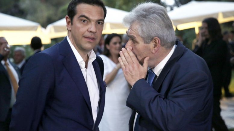 Τις λυσσασμένες ύαινες…ως το τέλος!