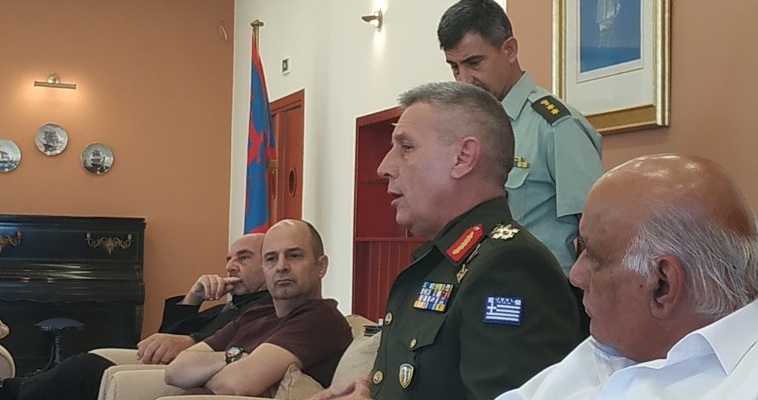 Α/ΓΕΕΘΑ: “Όποιος πατήσει το πόδι του σε ελληνικό έδαφος, πρώτα θα τον κάψουμε και μετά…” (ΦΩΤΟ)