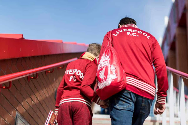 Η Premier League μπορεί να χρησιμοποιήσει τα «διαβατήρια COVID-19» για να επαναφέρει τους οπαδούς στα γήπεδα
