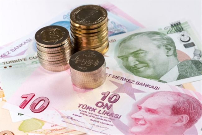 Η τουρκική λίρα άνοιξε… πόλεμο με τον Ερντογάν