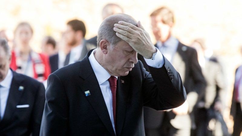 H «κρυφή θηλειά» στο λαιμό του Ερντογάν μόλις «έσφιξε» λίγο παραπάνω