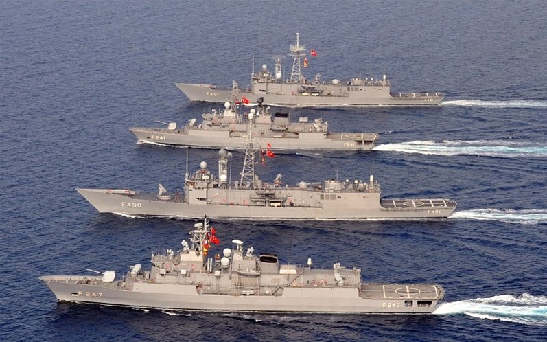 Ο τουρκικός «δάκτυλος» στα Τίρανα και η βούληση Ράμα για ΑΟΖ