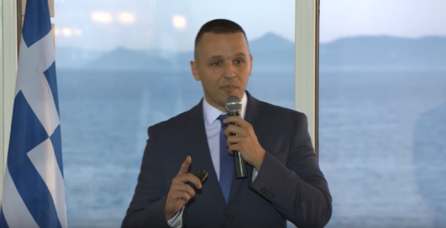 Ηλίας Κασιδιάρης: Το βίντεο από την πρώτη παρουσίαση στελεχών του κινήματος “Έλληνες Για Την Πατρίδα”
