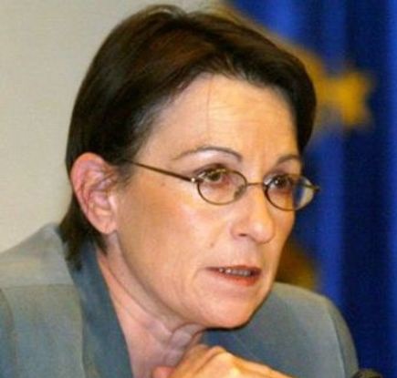 Κύρα Αδάμ : Η ευρωπαϊκή διπλωματία δικολάβου σε βάρος της Ελλάδας