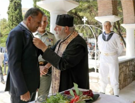 Αποστόλου : Τον θαυματουργό Τίμιο Σταυρό προσκύνησε η ηγεσία του ΥΠΕΘΑ…