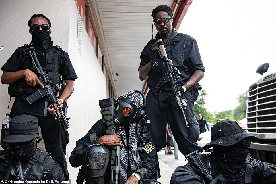30400064-8490715-Members_of_the_Black_Panther_Party_pictured_arrived_in_Stone_Mou-a-40_1593922764879