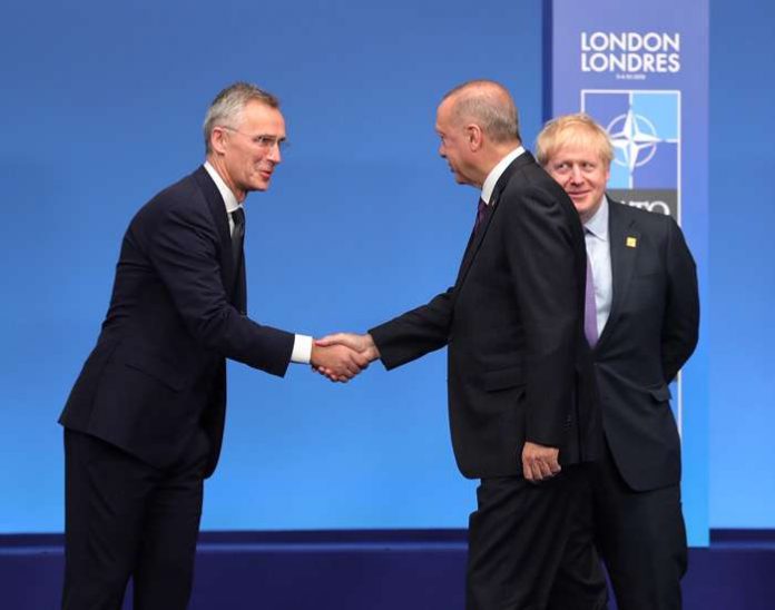 “NATO ξύπνα, η Τουρκία είναι ο εχθρός”