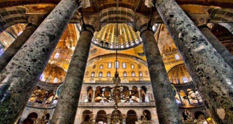 Ιδού γιατί η Ρωσία και η ΕΕ οφείλουν να αλλάξουν στάση στο θέμα της Αγίας Σοφίας