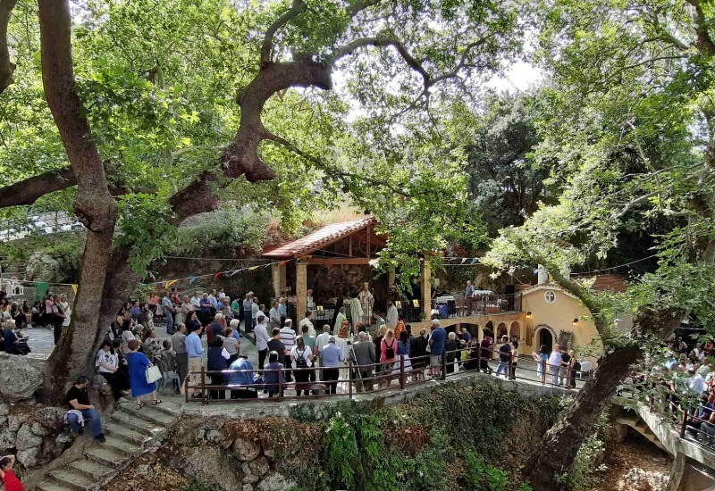 Γιατί ; Η πρώτη και πιο σημαντική μέρα της εβδομάδας, είναι η ΚΥΡΙΑΚΉ .