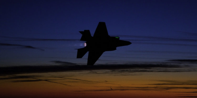 Μπορούν οι ρωσικοί S-500 να «ρίξουν αυλαία» στα F-35 και F-22;