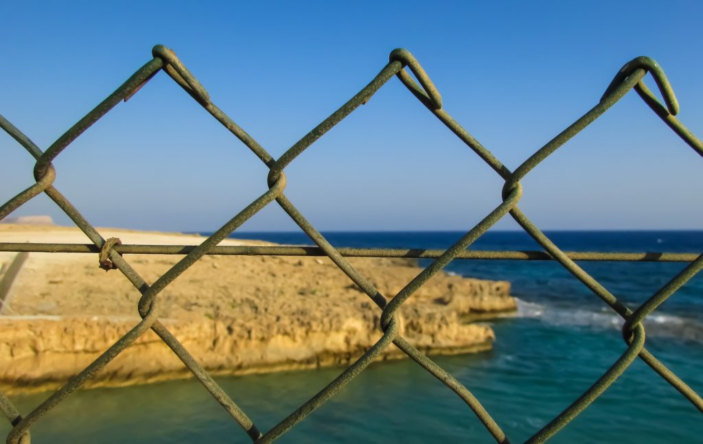 Λοιμωξιολόγοι και Κυριάκος μας προετοιμάζουν για νέο lockdown;