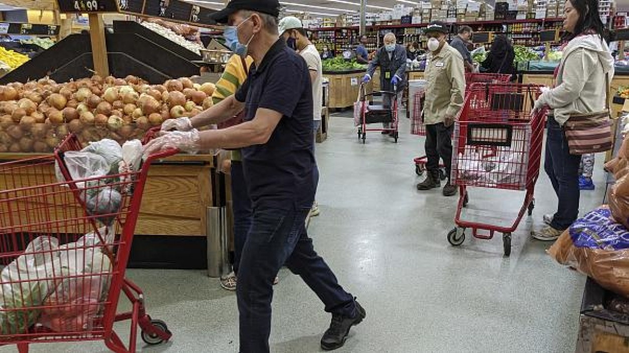 “Μάσκα ” και “βατραχοπέδιλα” ..υποχρεωτικά για το super market…..