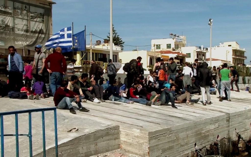 Μαζικές εισβολές «μεταναστών» σε σπίτια, σε λίγο θα σφάζουν – Η Χίος σε απόγνωση (ΒΙΝΤΕΟ)