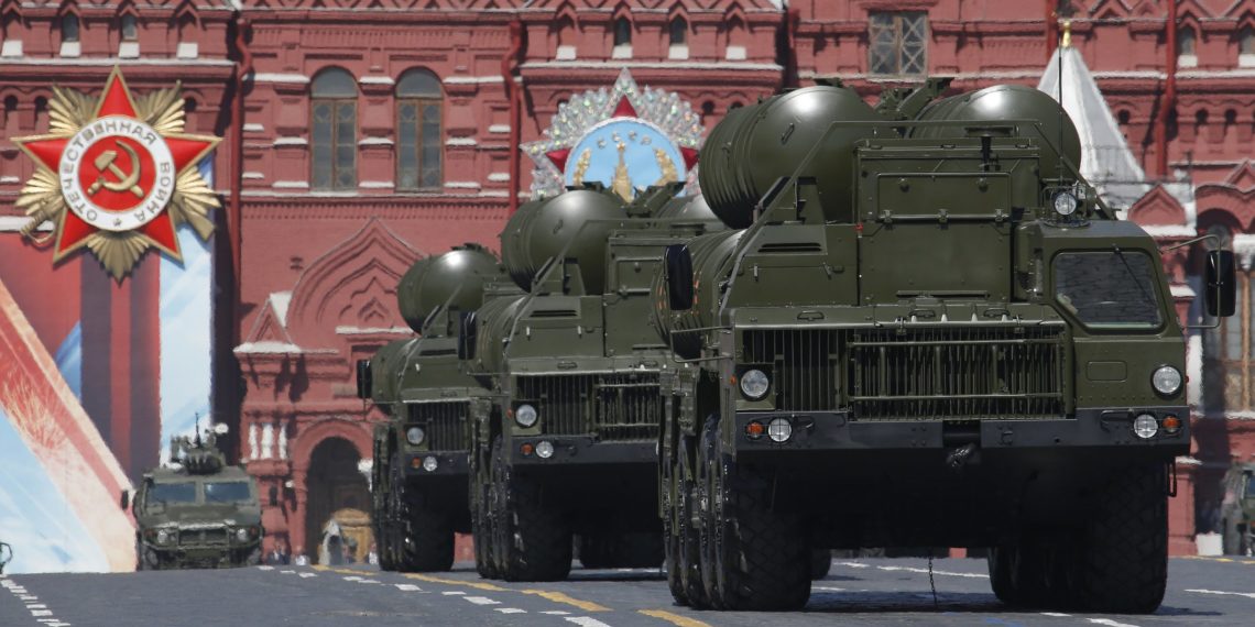 Οι S-500, τα αμερικανικά μαχητικά και ένας άλυτος γρίφος για τη Δύση