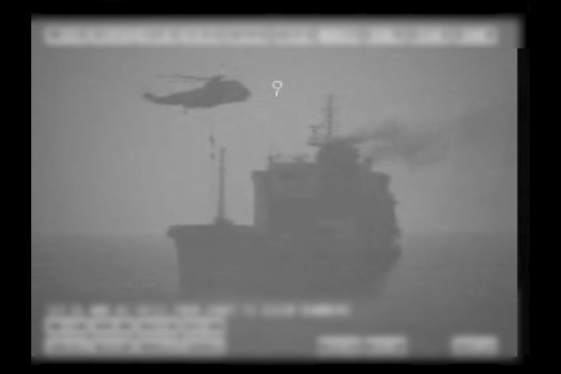 Ιρανοί κομάντο κατέλαβαν τάνκερ ελληνικών συμφερόντων στα Στενά του Ορμούζ.ΑΠΑΝΤΗΣΗ ΣΤΗΝ ΑΘΗΝΑ ΑΠΟ ΙΡΑΝ για αγκαλιές με Ισραήλ…την ώρα που η Βηρυτός ανατινάχθηκε ως Χιροσίμα…ΒΙΝΤΕΟ
